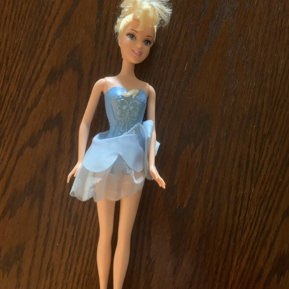 Cinderella Disney princess Aurora princess and another Cinderella doll - Picture 5 of 8